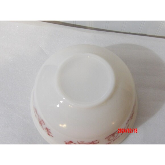 Vintage Hazel Atlas Tom‎ & Jerry Christmas Eggnog Bowl - Picture 2 of 5